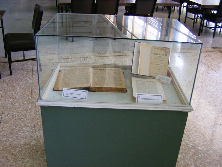 biblioteca 319 copy.jpg